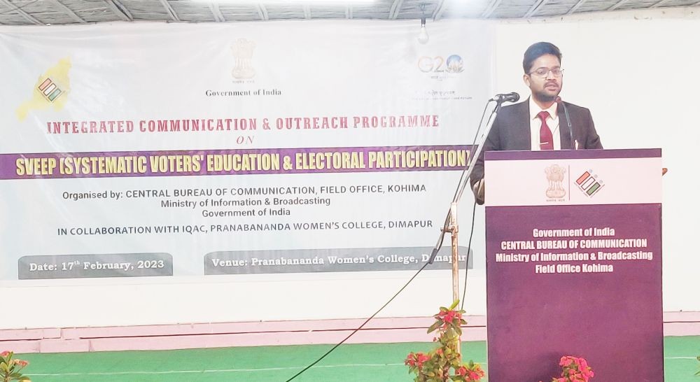 DC Dimapur Sachin Jaiswal, IAS addressing the Integrated Communication and Outreach Programme on SVEEP at Pranabananda Women’s College, Dimapur on February 17. (DIPR Photo)